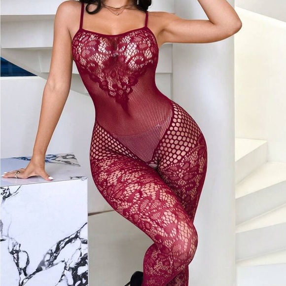 All Eyes On You Burgundy Lace Bodystocking NEW 🏷️ - Picture 2 of 6